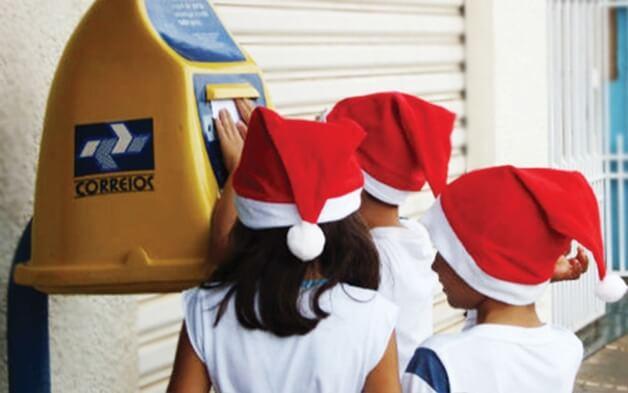Adote uma carta e faça uma criança feliz na campanha 'Papai Noel dos Correios' - Papo de Pai