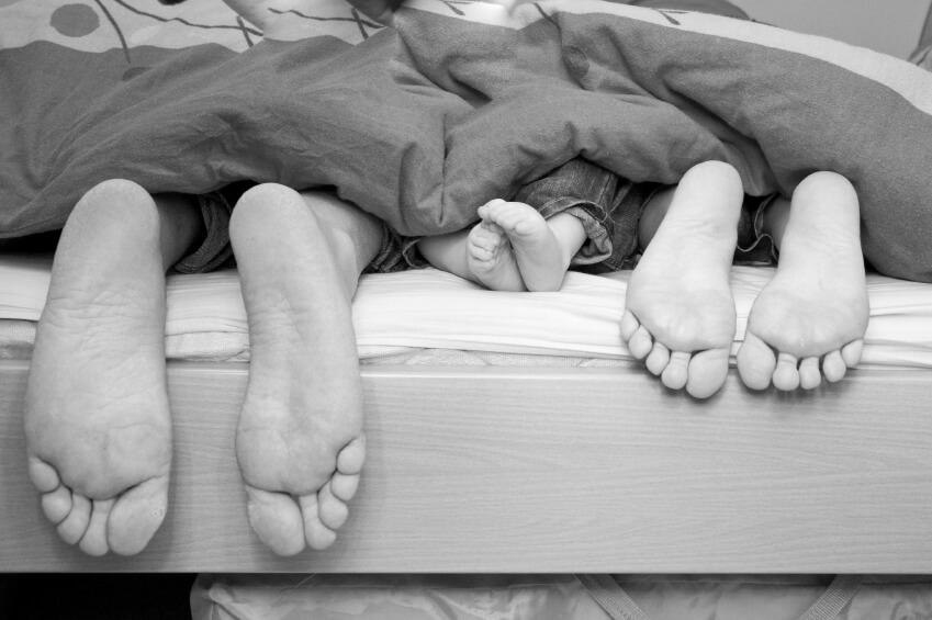 Estudo comprova - dormir no quarto dos pais reduz em 50% risco de morte de recém-nascidos 01